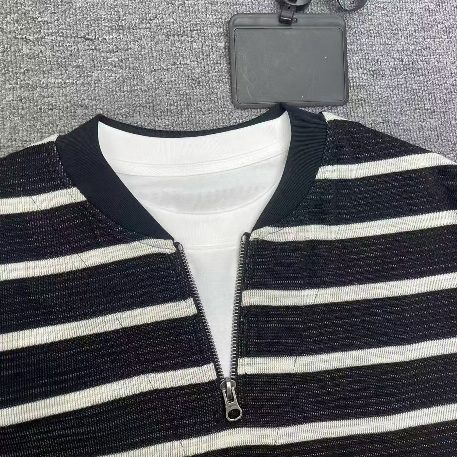 Omaiga Men's Two-Piece Striped Sweatshirt 466003